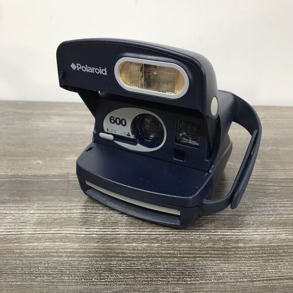 Polaroid 600 Instant Film Camera Vintage VTG 600 Blue - Picture 1 of 9